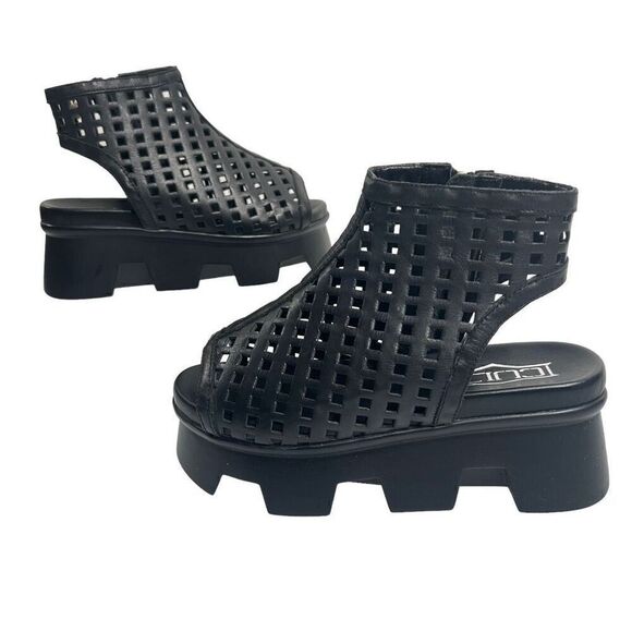 Cult NWT Size 6 Women's Black Platform Cut-Out Open Toe Thick Soled Sandal - Picture 10 of 10